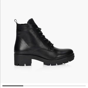 Artica combat boots